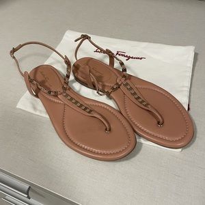 ( 50% OFF ) Salvatore Ferragamo Tahiti sandals